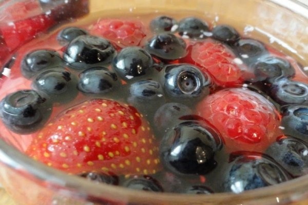 Желе с ягодами без сахара